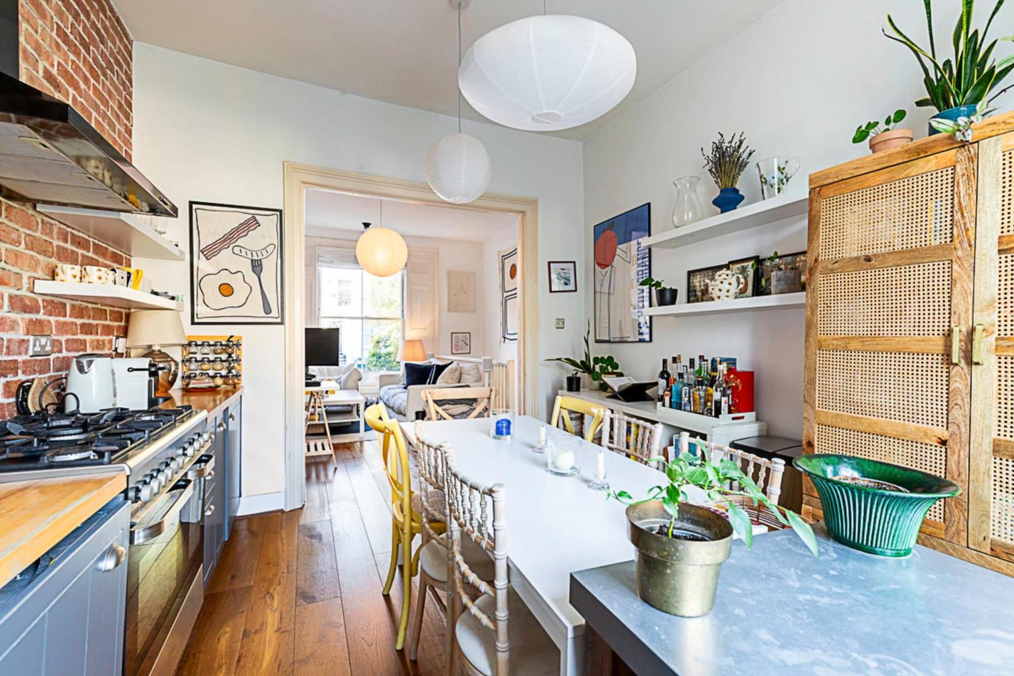 Colourful And Cosy In De Beauvoir Town Appartamento Londra